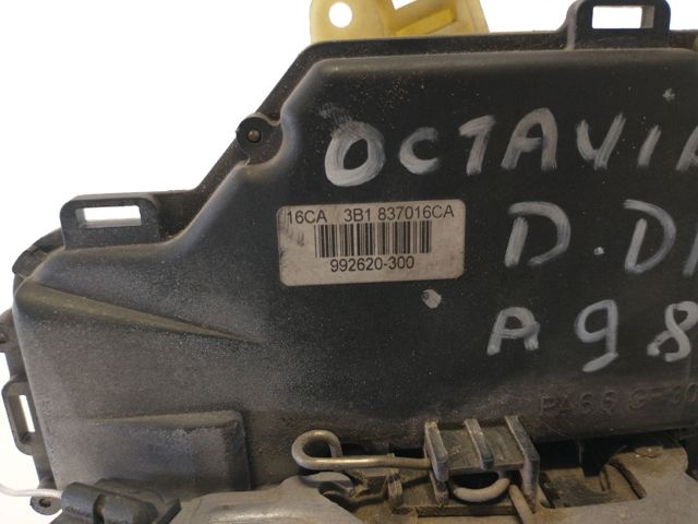VAG 3B1837016CA Cerradura de puerta delantera derecha  disponible España