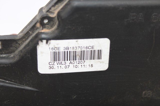 3B1837016CE Cerradura de puerta delantera derecha  comprar en Reus