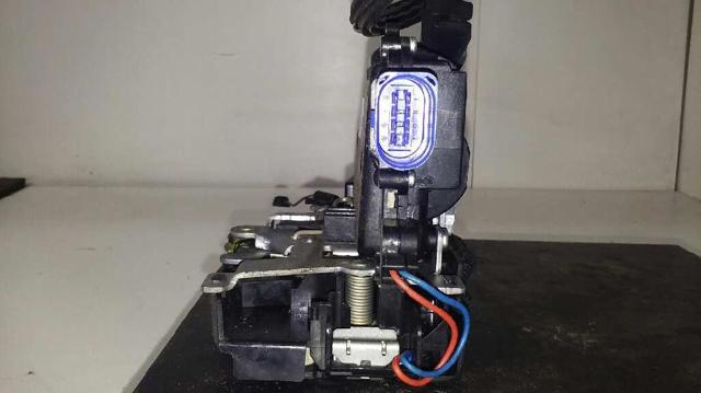 VAG 3B1837016CE Cerradura de puerta delantera derecha comprar Barcelona