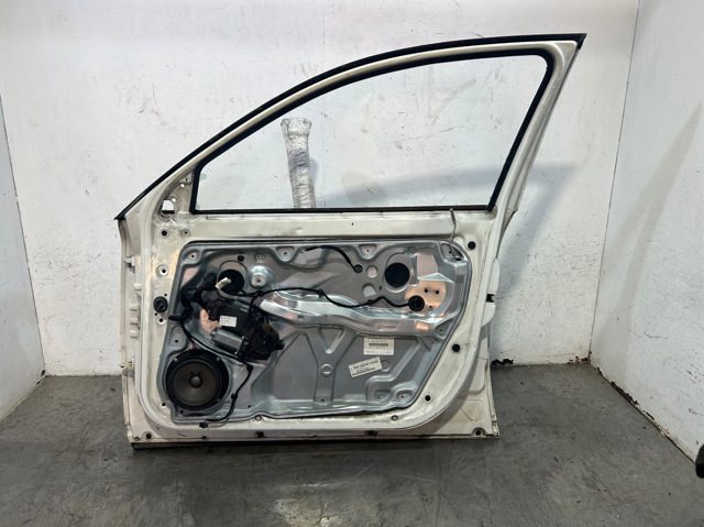 3B4831052BE VAG Puerta delantera derecha  disponible Alicante