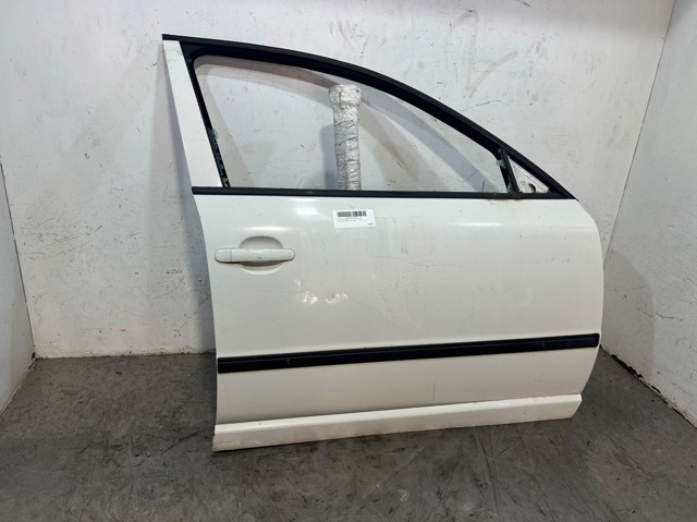 3B4831052BE Puerta delantera derecha  comprar en Reus