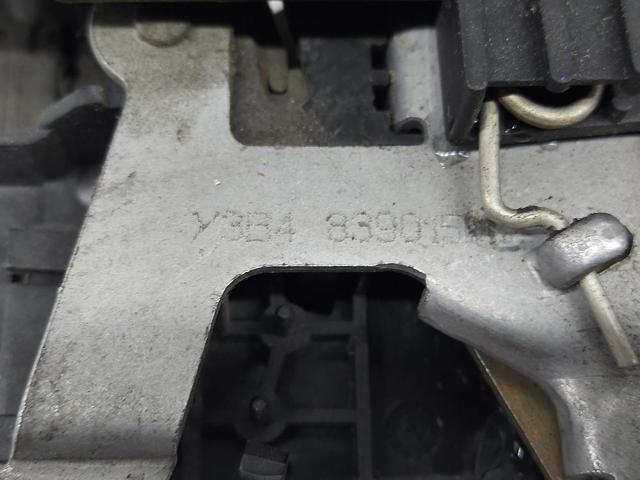 3B4839015 Cerradura de puerta trasera izquierda  disponible Málaga