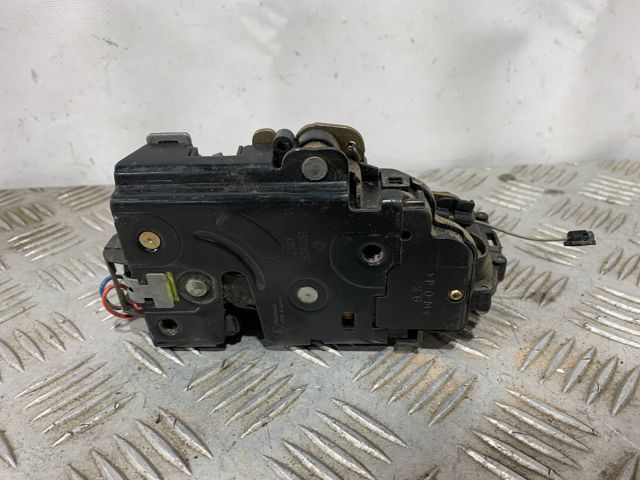 3B4839015 VAG Cerradura de puerta trasera izquierda comprar Madrid