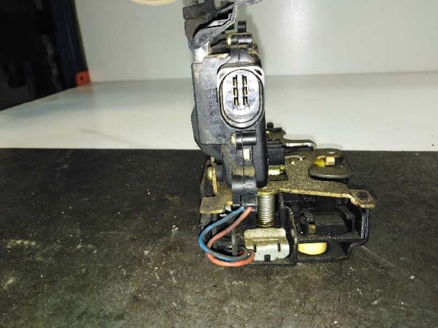 3B4839015A VAG Cerradura de puerta trasera izquierda  en stock Córdoba