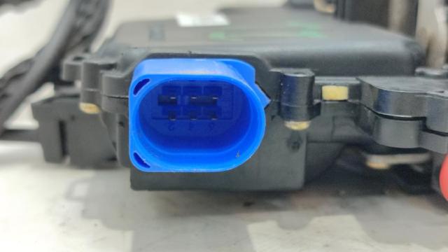 VAG 3B4839015AG Cerradura de puerta trasera izquierda comprar Barcelona