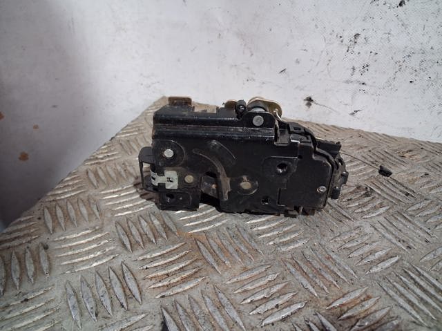 3B4839015AG Cerradura de puerta trasera izquierda  en stock Granada