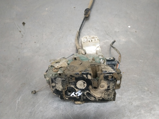 3B4839015AG VAG Cerradura de puerta trasera izquierda comprar Alcalá