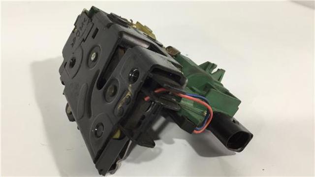 3B4839015AJ VAG Cerradura de puerta trasera izquierda  disponible Ourense