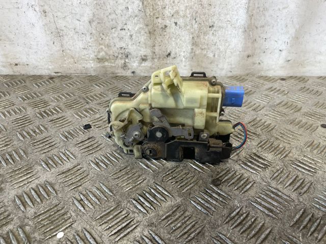 VAG 3B4839015AN Cerradura de puerta trasera izquierda  en stock Terrassa