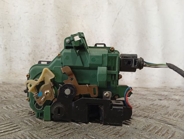 3B4839015M VAG Cerradura de puerta trasera izquierda  en stock Gandía