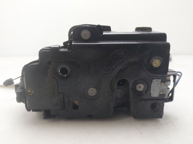 3B4839016 VAG Cerradura de la puerta trasera derecha comprar Bilbao