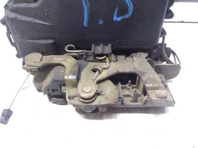 3B4839016 VAG Cerradura de la puerta trasera derecha  en stock Huelva