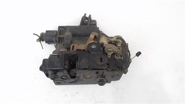 3B4839016 VAG Cerradura de la puerta trasera derecha  comprar en Oviedo