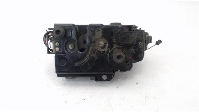 3B4839016 Cerradura de la puerta trasera derecha  disponible Utrera