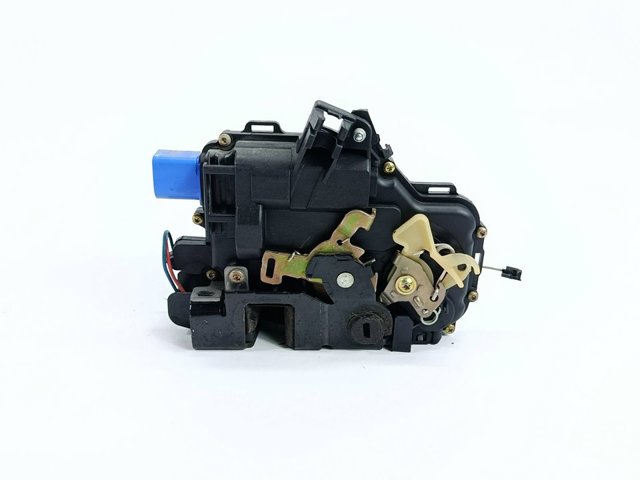 3B4839016AG Cerradura de la puerta trasera derecha  disponible Utrera