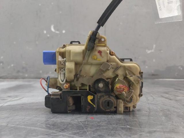 VAG 3B4839016AG Cerradura de la puerta trasera derecha  en stock Salamanca