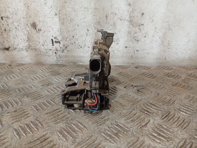 VAG 3B4839016M Cerradura de la puerta trasera derecha  comprar en Ponferrada