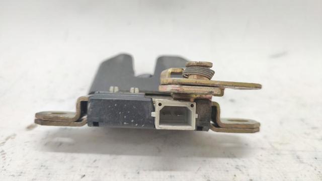 VAG 3B5827505M Cerradura de maletero comprar Pamplona