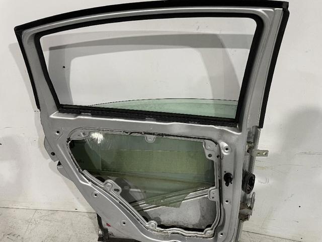 VAG 3B5833051AB Puerta trasera izquierda  disponible Lugo