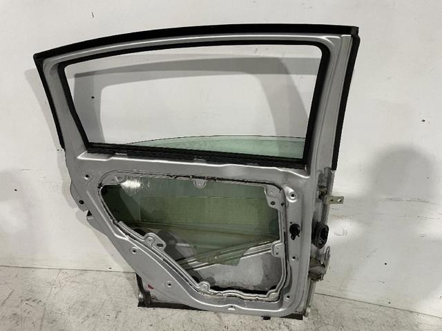 3B5833051AB Puerta trasera izquierda  disponible Utrera