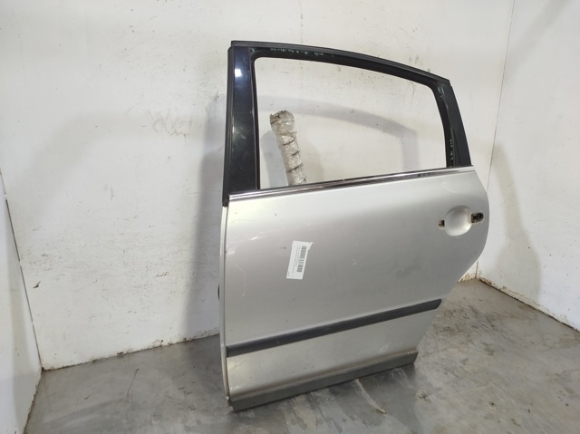 VAG 3B5833051AB Puerta trasera izquierda comprar Tarragona