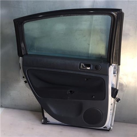 VAG 3B5833051AB Puerta trasera izquierda  en stock Terrassa