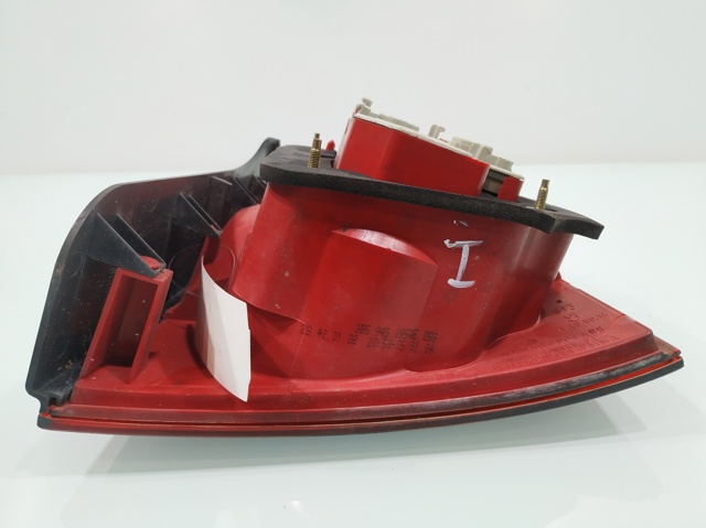 3B5945095AE Piloto trasero izquierdo  en stock Sabadell
