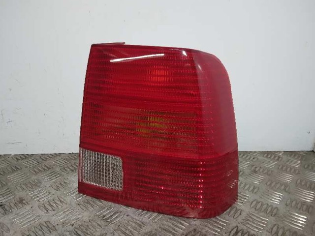 3B5945096G Piloto trasero derecho  disponible Utrera