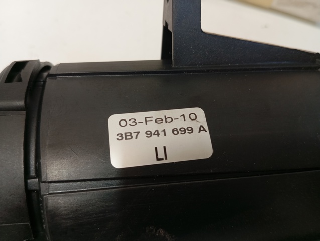 3B7941699 VAG Luz antiniebla izquierdo comprar Alcalá