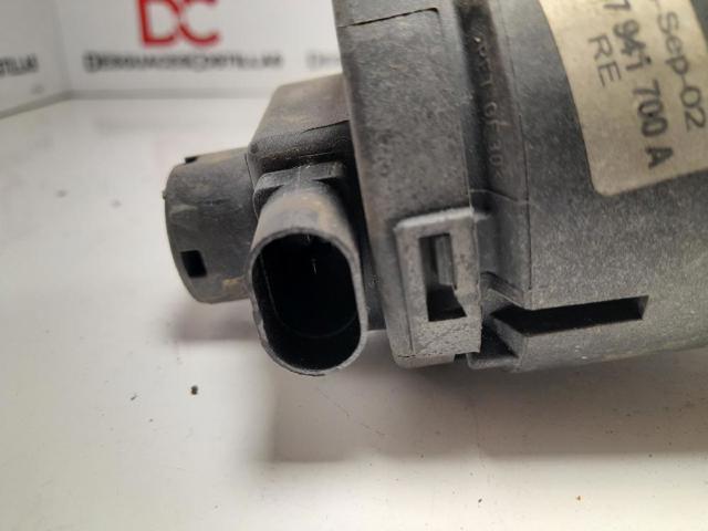 VAG 3B7941700A Faro antiniebla derecho  en stock Terrassa
