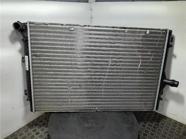 3C0121253AL Radiador de refrigeración del motor  disponible Málaga