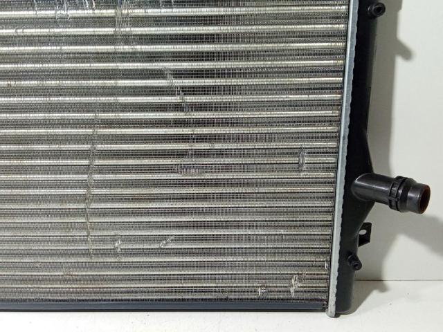 VAG 3C0121253K Radiador de refrigeración del motor  disponible España