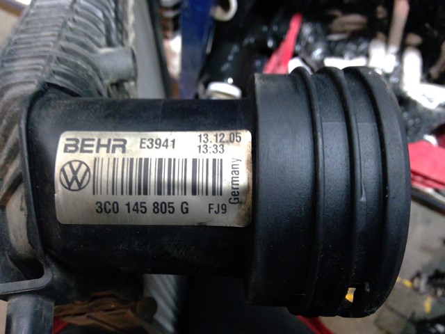 VAG 3C0145805G Radiador de aire de admisión  disponible España