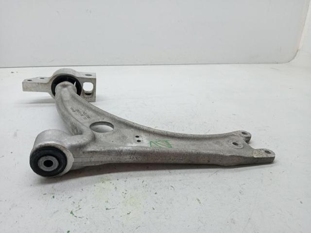 VAG 3C0153D Brazo inferior izquierdo/derecho de suspensión delantera  en stock Terrassa
