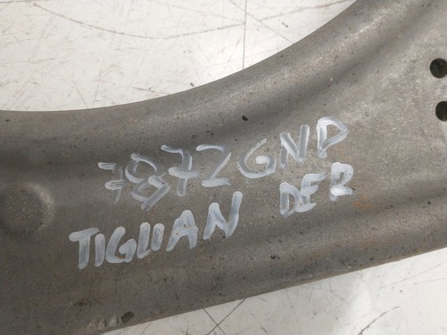 3C0153D VAG Brazo inferior izquierdo/derecho de suspensión delantera  disponible Vigo