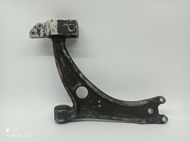 3C0199231D Buje delantero inferior del brazo de suspensión  comprar en Reus