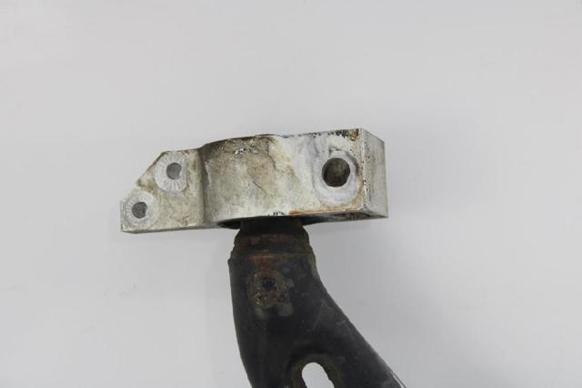 3C0199231E Silentblock de suspensión delantero inferior  disponible Utrera