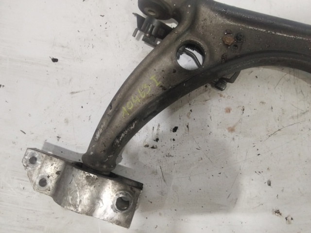 VAG 3C0407151E Brazo inferior izquierdo/derecho de suspensión delantera comprar Barcelona