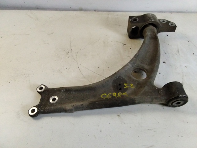3C0407151G Brazo inferior izquierdo/derecho de suspensión delantera comprar Girona