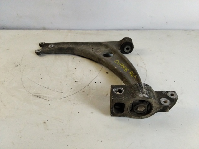 VAG 3C0407151G Brazo inferior izquierdo/derecho de suspensión delantera  en stock Terrassa