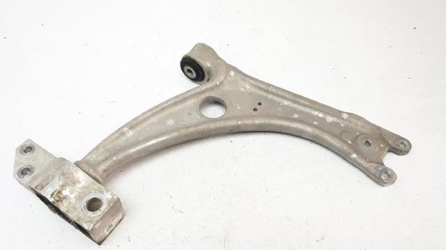 3C0407151H Brazo inferior izquierdo/derecho de suspensión delantera  disponible Utrera