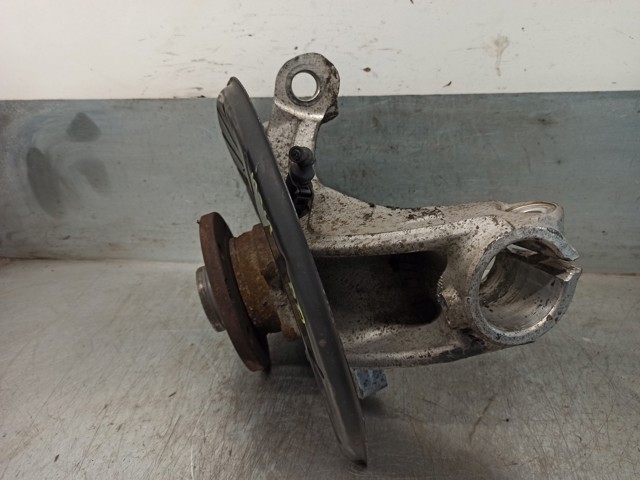 3C0407254F VAG Mangueta delantera derecha  en stock Gandía
