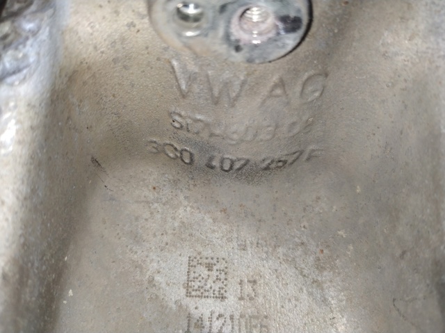 3C0407257F Mangueta delantera izquierda comprar Almería
