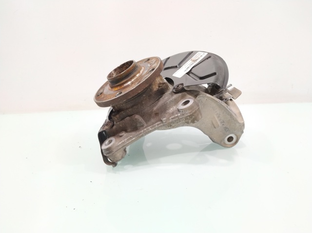 3C0407258F VAG Mangueta delantera derecha  en stock Gandía