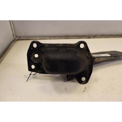 3C0505226B Brazo longitudinal inferior derecho de la suspensión trasera  disponible Málaga