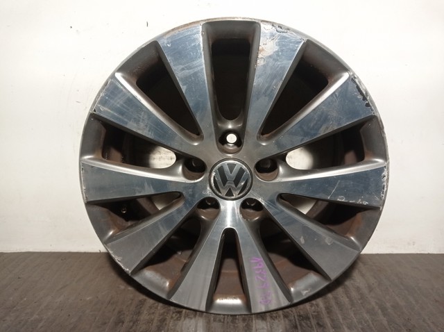 Precio del repuesto llantas de aluminio Passat sedán