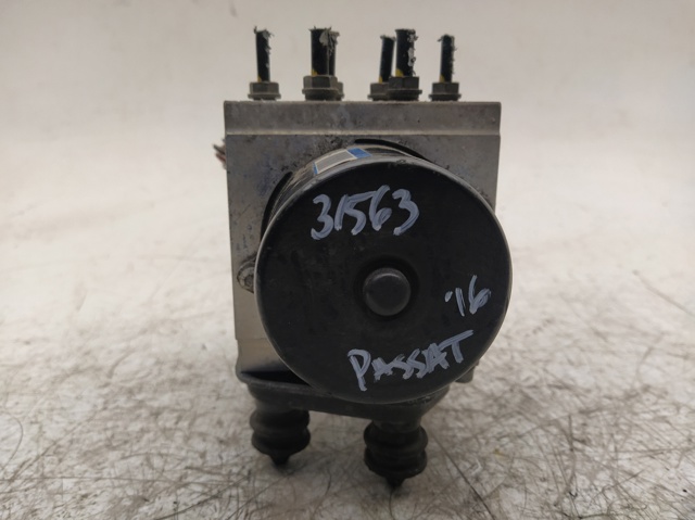 VAG 3C0614095P Módulo hidráulico de ABS  disponible España
