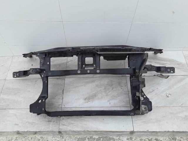 3C0805588H Panel de soporte del radiador y montaje de faros  disponible Utrera