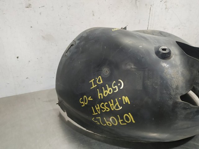 VAG 3C0805977 Paso de rueda delantero izquierdo trasero  comprar en Ponferrada