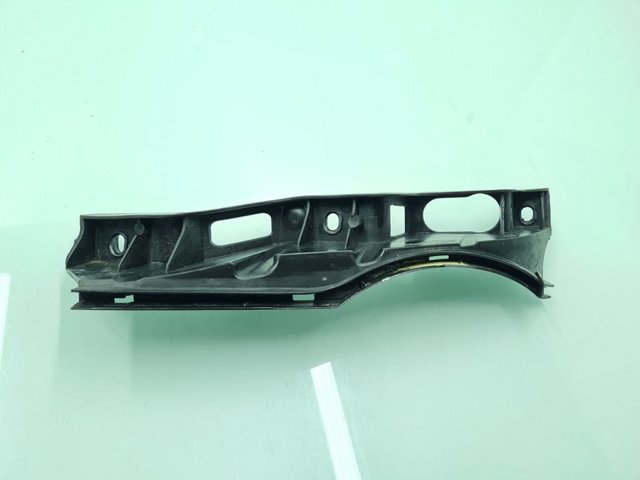 3C0807890 Soporte exterior derecho del parachoques delantero  disponible Burgos
